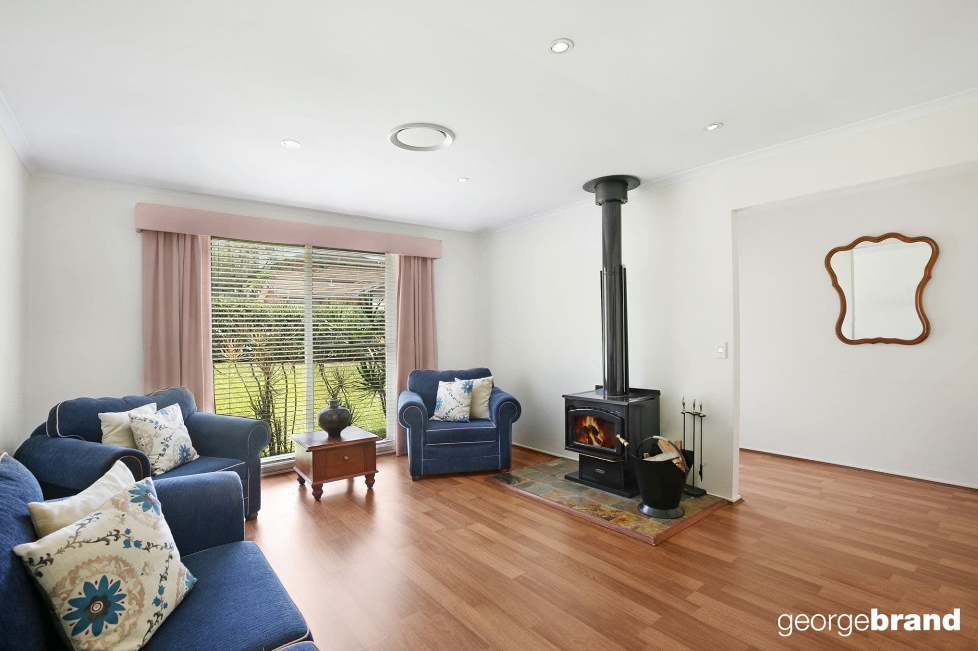 52 Davies Street KINCUMBER NSW, Kincumber - Thumbnail 2