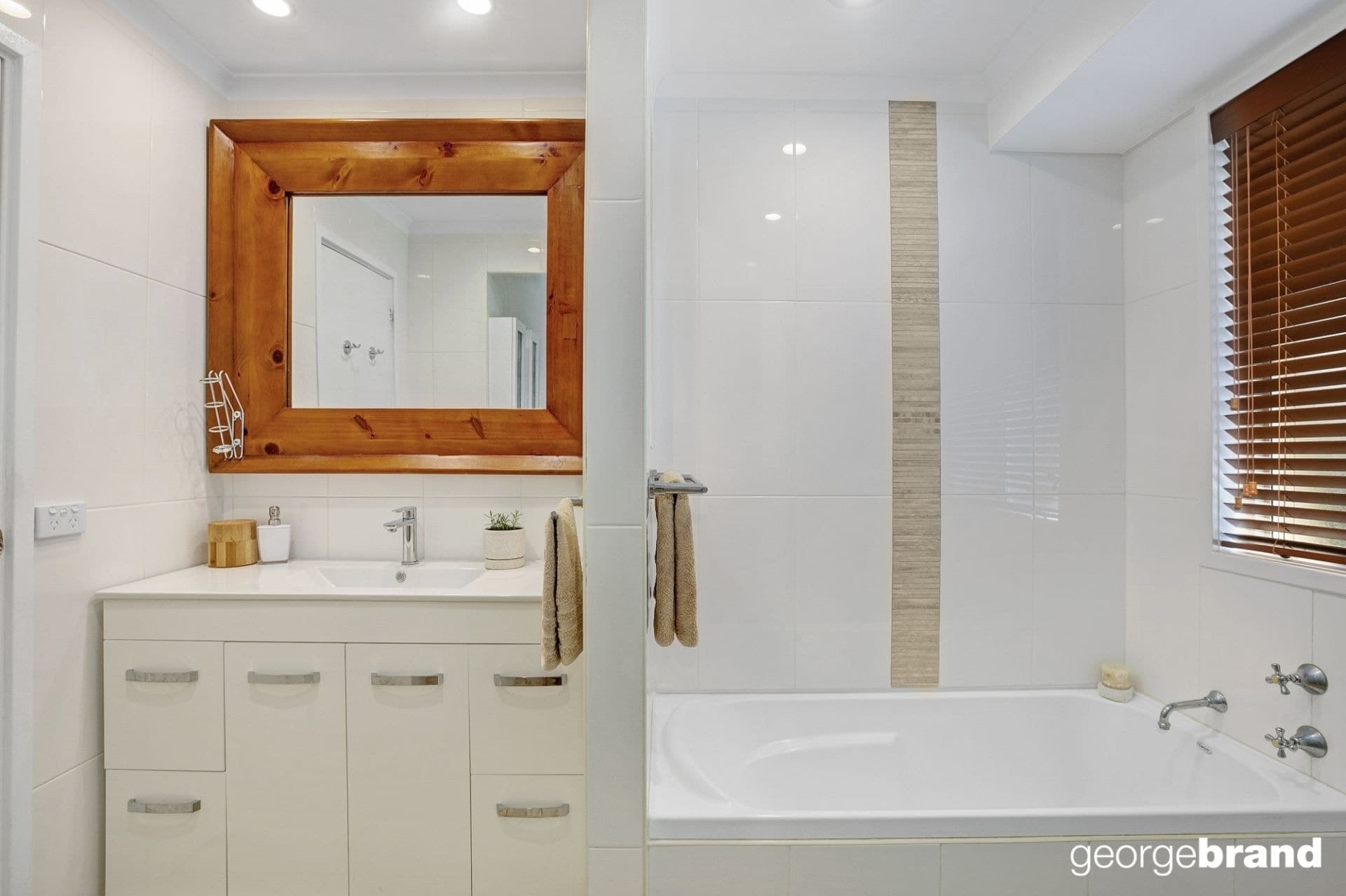 52 Davies Street KINCUMBER NSW, Kincumber - Thumbnail 8