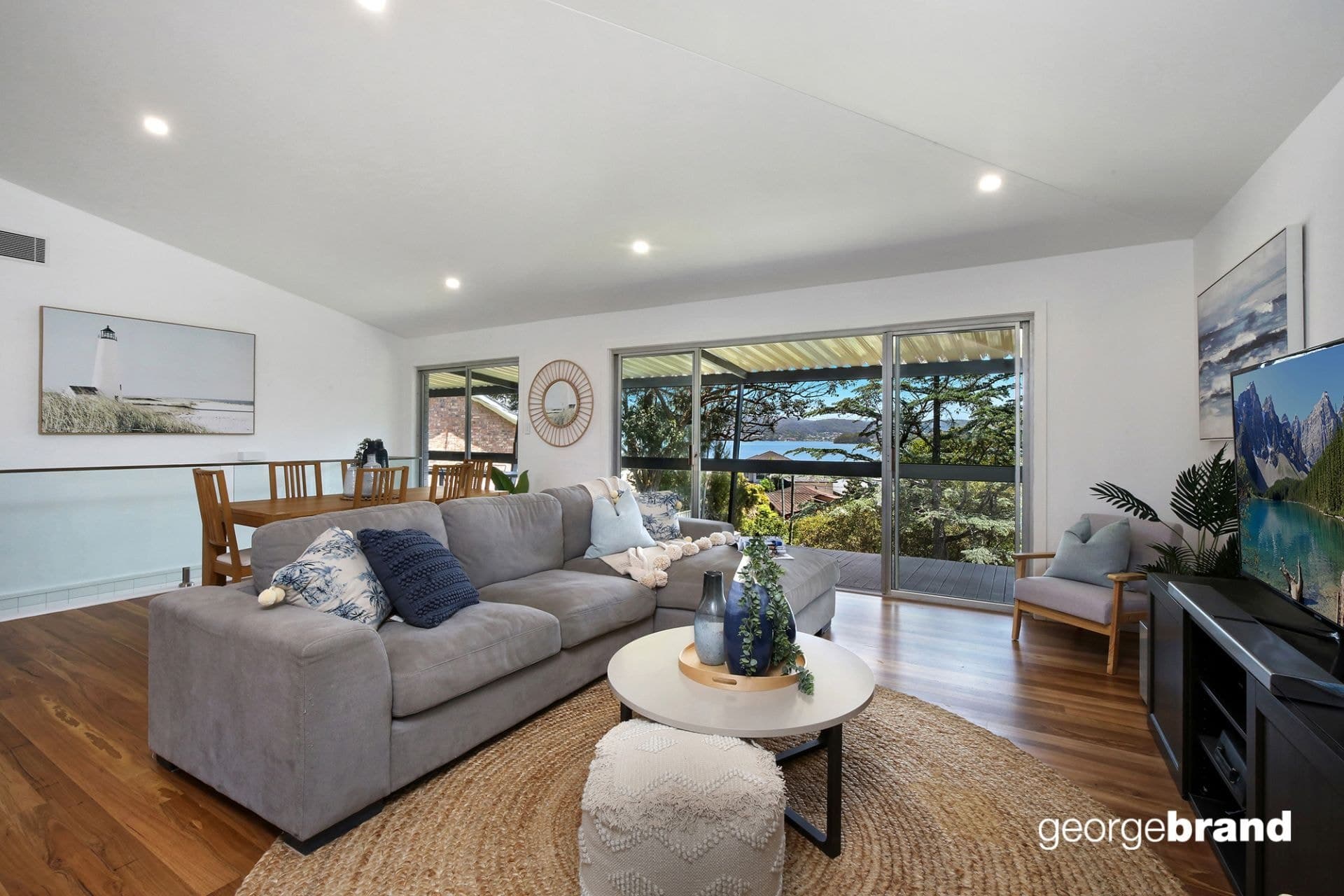 258 Avoca Drive GREEN POINT NSW, Green Point - Thumbnail 2
