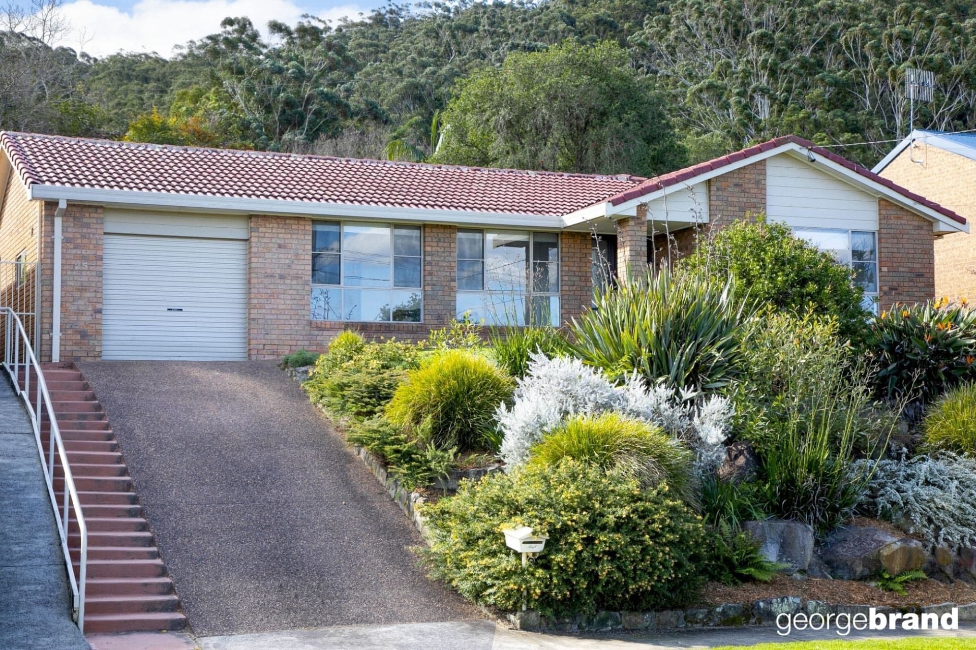 25 Arakoon Street KINCUMBER NSW, Kincumber - Image 1