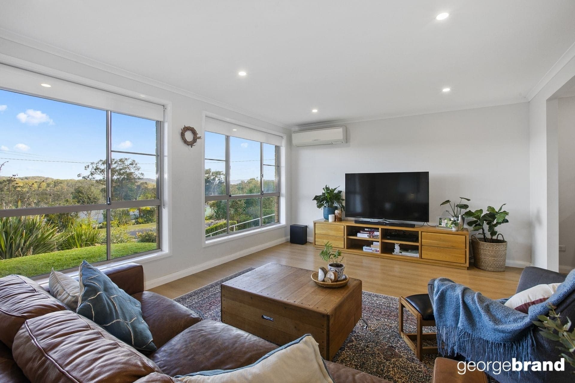 25 Arakoon Street KINCUMBER NSW, Kincumber - Thumbnail 2
