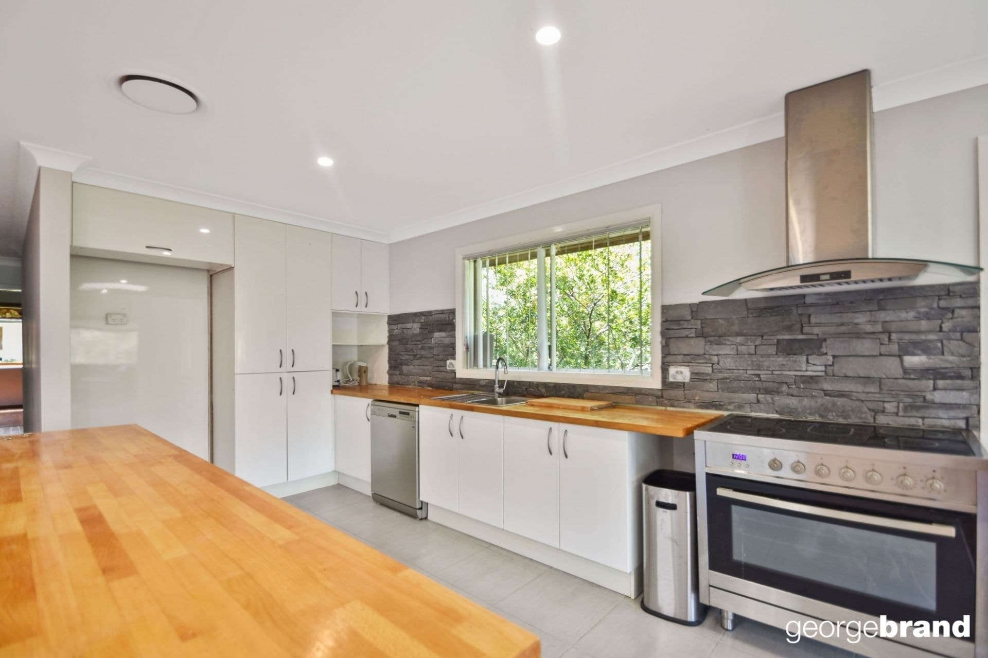 10 Pixie Avenue GREEN POINT NSW, Green Point - Thumbnail 3