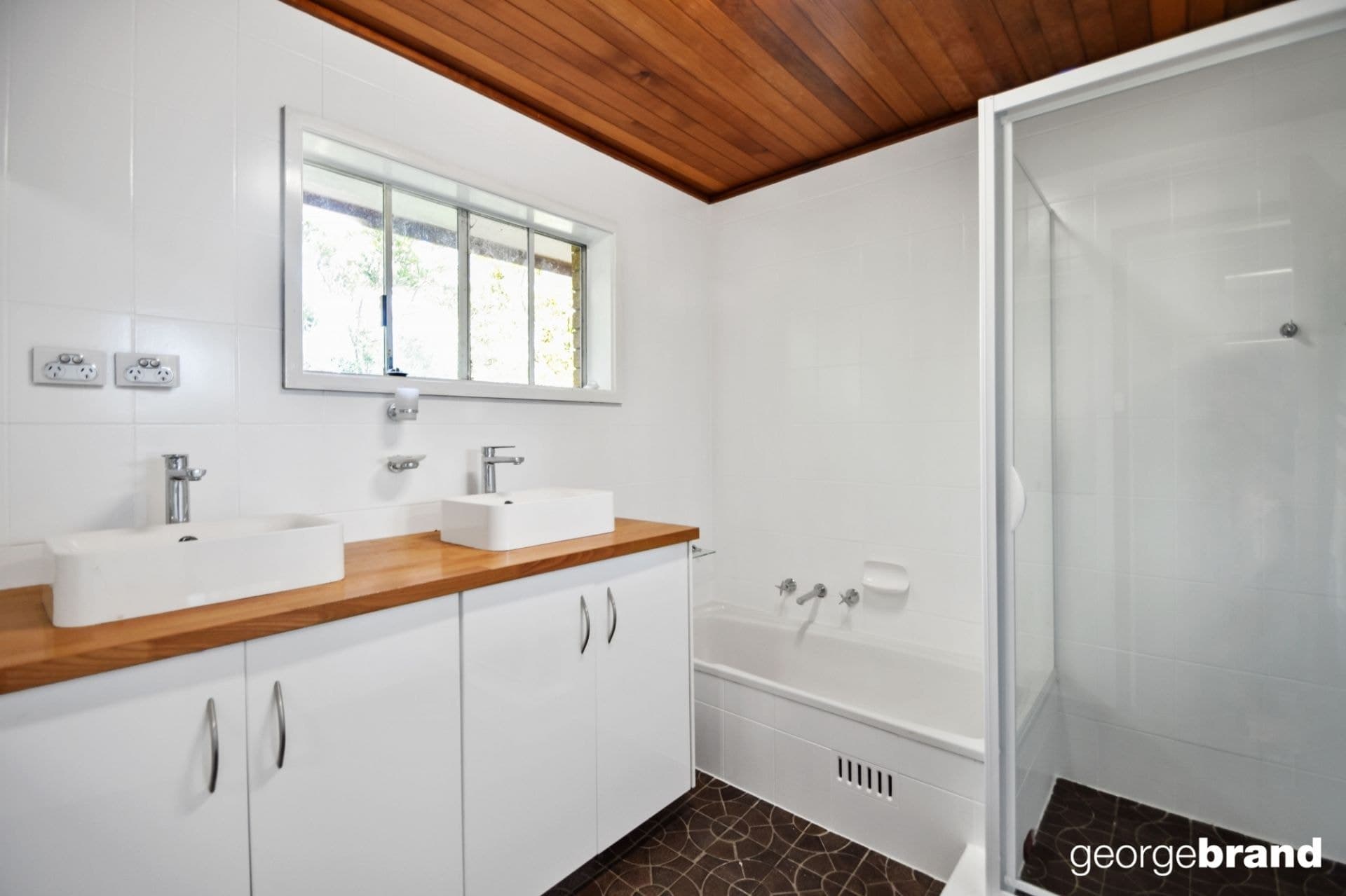 10 Pixie Avenue GREEN POINT NSW, Green Point - Thumbnail 4