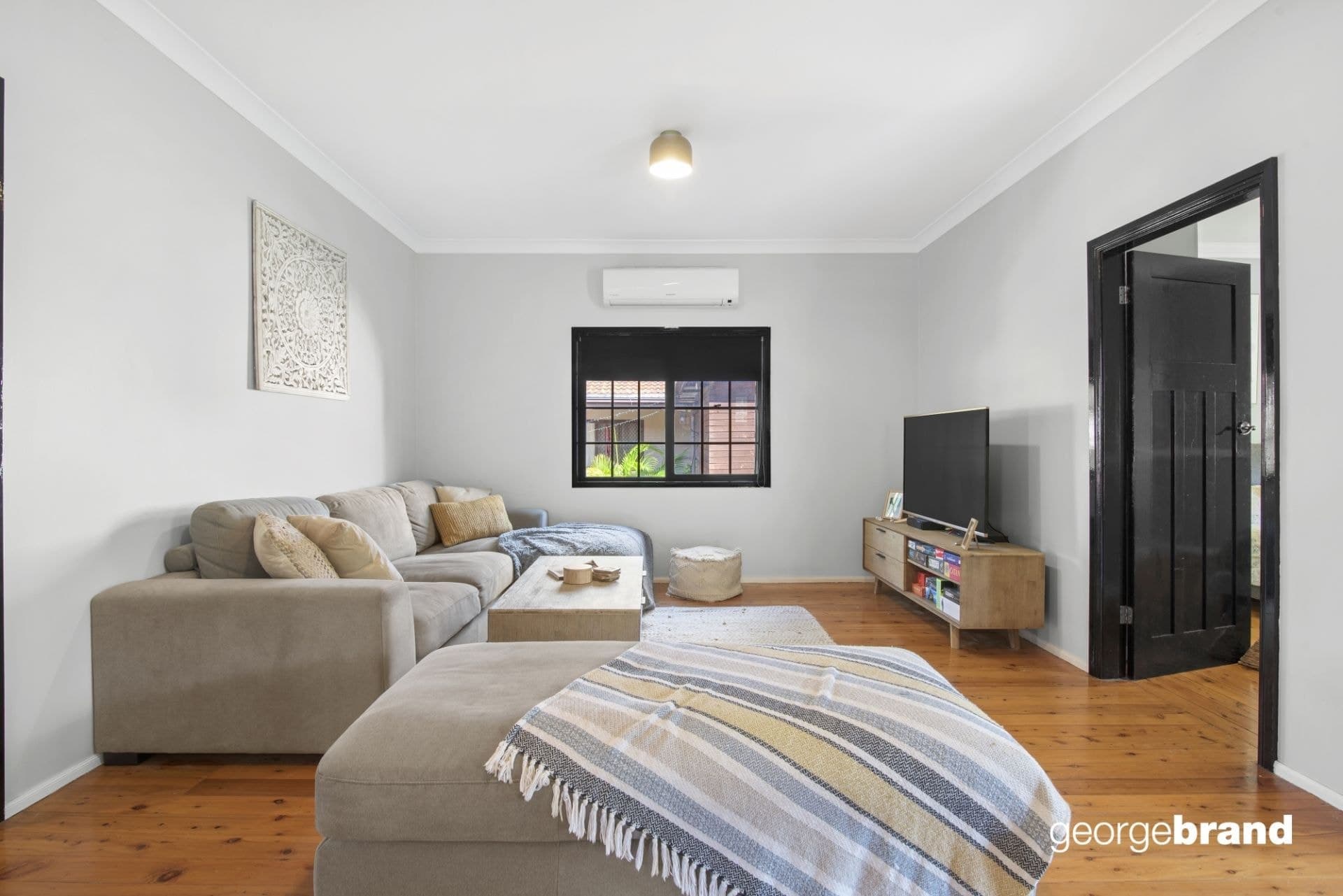 3 Warner Avenue TUGGERAWONG NSW, Tuggerawong - Thumbnail 3