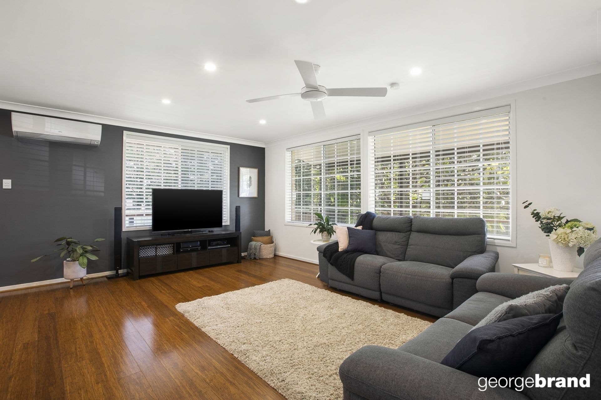 6 Erambie Road KINCUMBER NSW, Kincumber - Thumbnail 2