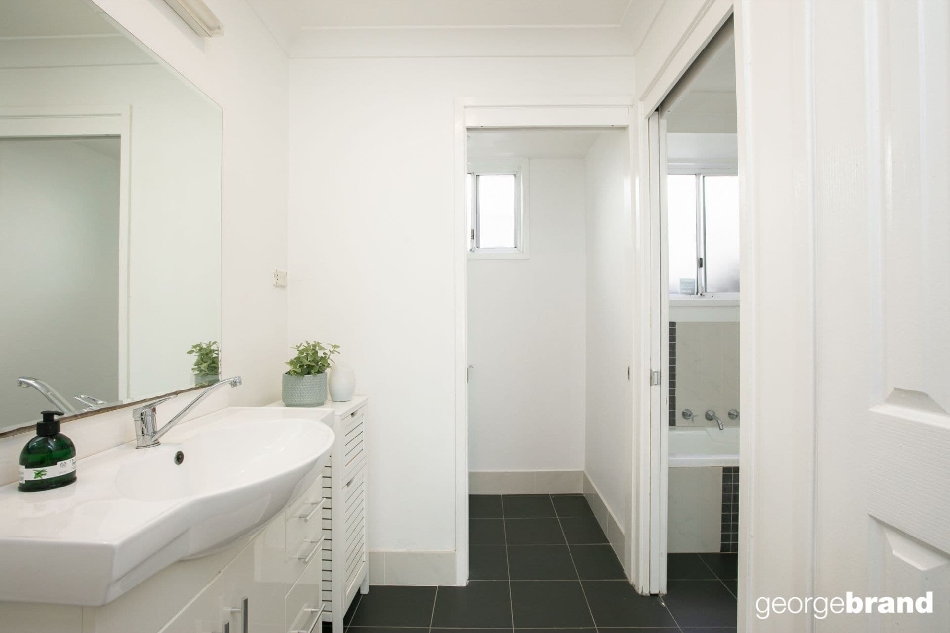 6 Erambie Road KINCUMBER NSW, Kincumber - Thumbnail 6