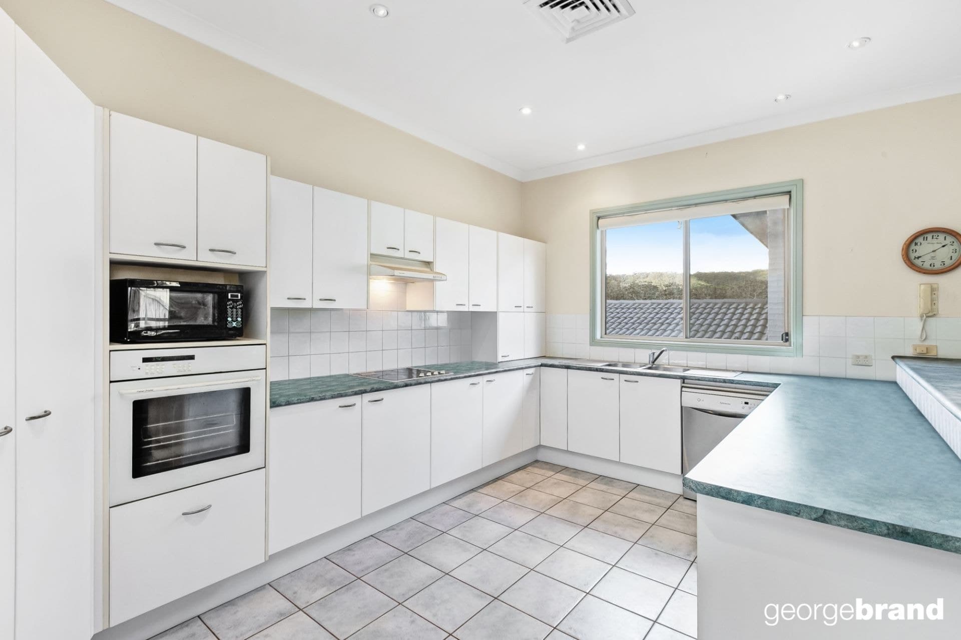 16 Rembrae Drive GREEN POINT NSW, Green Point - Thumbnail 4