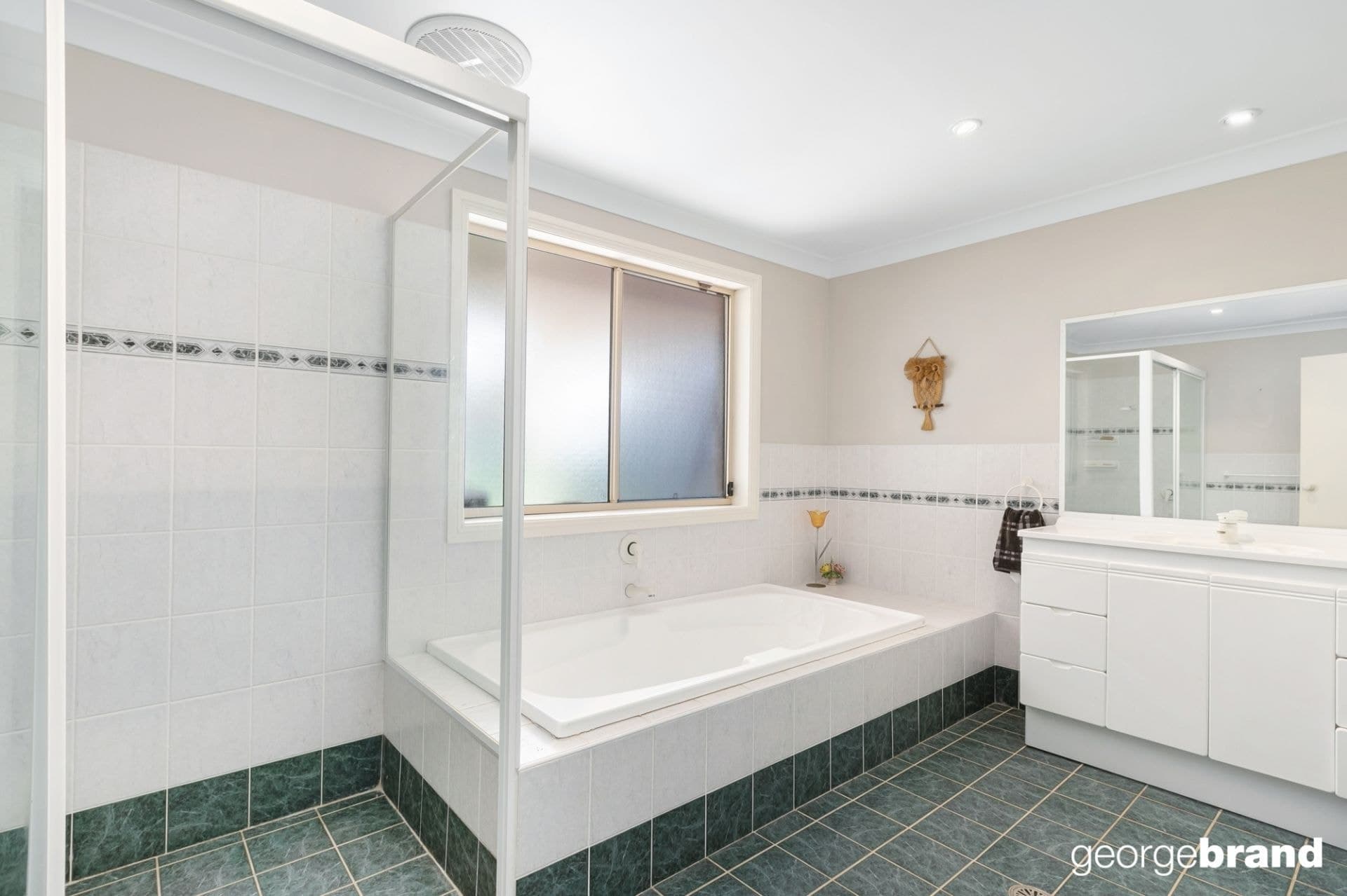 16 Rembrae Drive GREEN POINT NSW, Green Point - Thumbnail 7