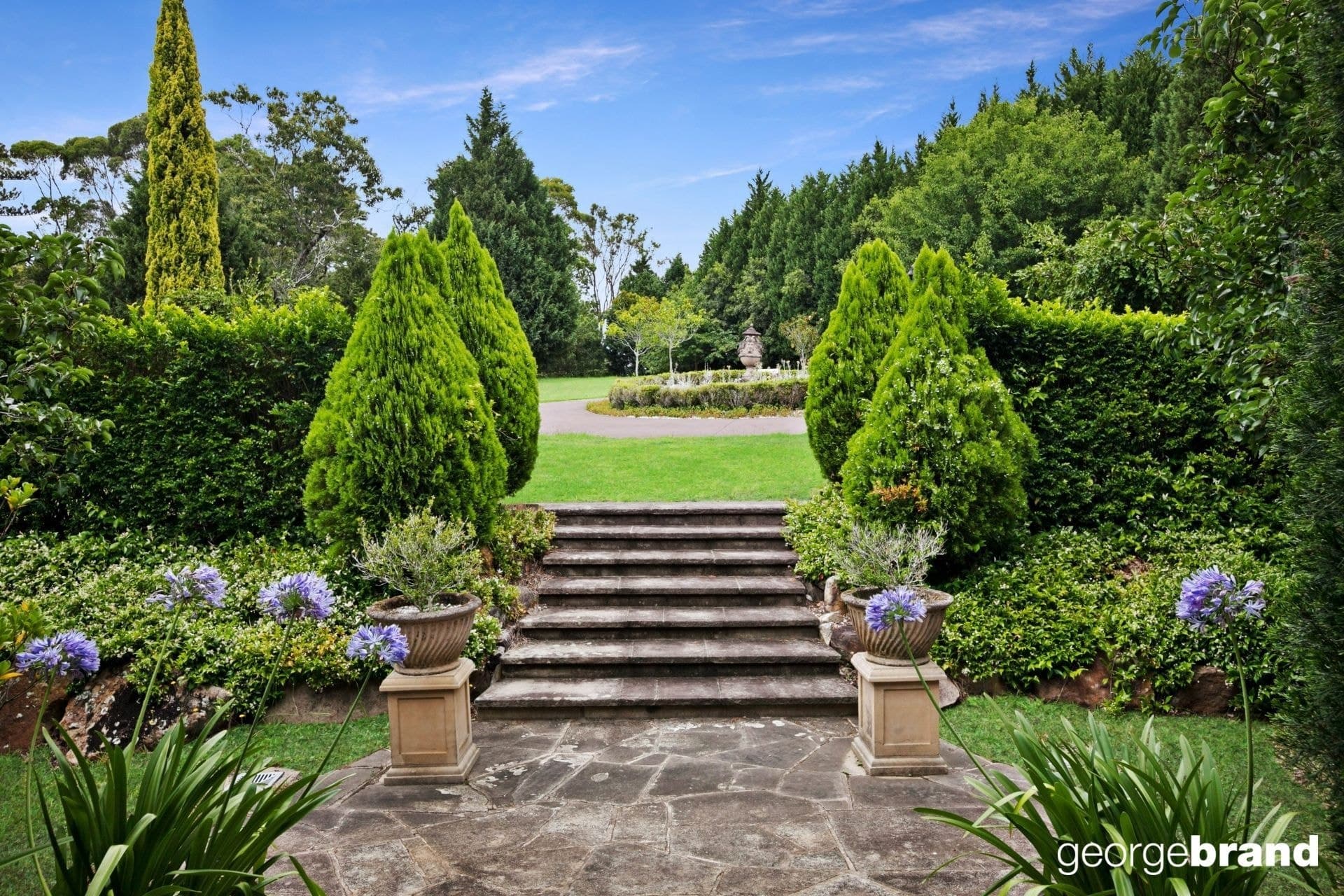 243 Avoca Drive KINCUMBER NSW, Kincumber - Thumbnail 2