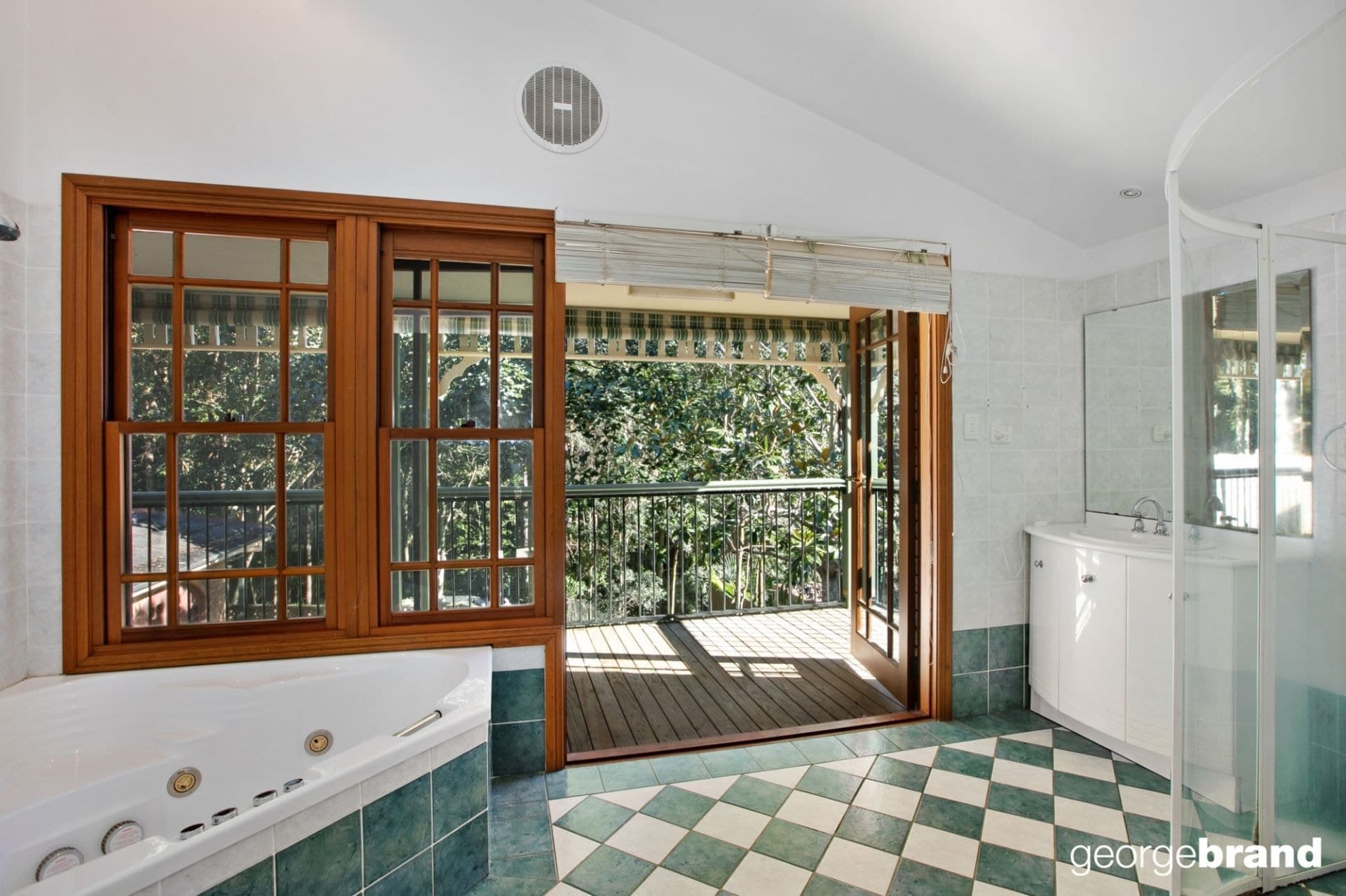 19 Waldron Road KINCUMBER NSW, Kincumber - Thumbnail 8