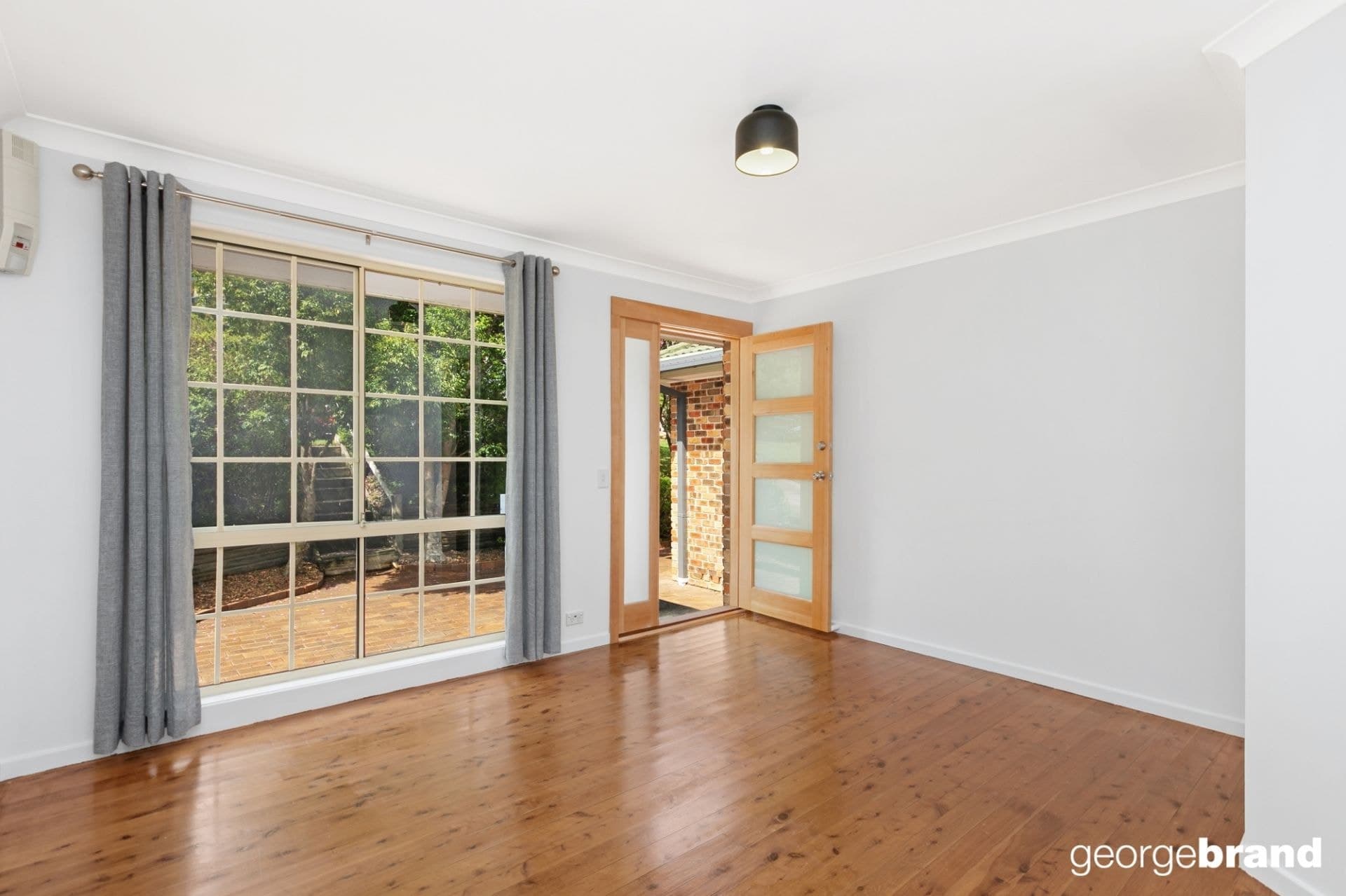 3 Irwin Place GREEN POINT NSW, Green Point - Thumbnail 2