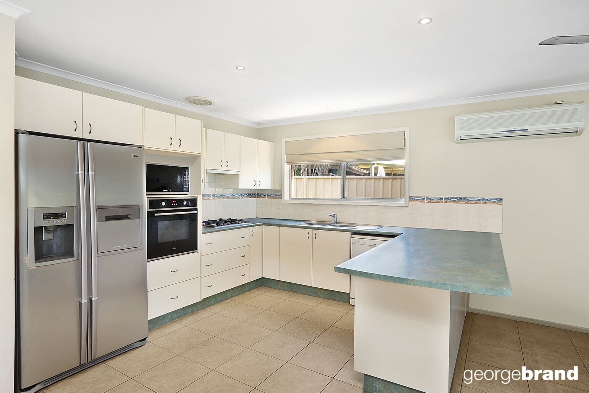 8 Shirley Close KINCUMBER NSW, Kincumber - Thumbnail 5