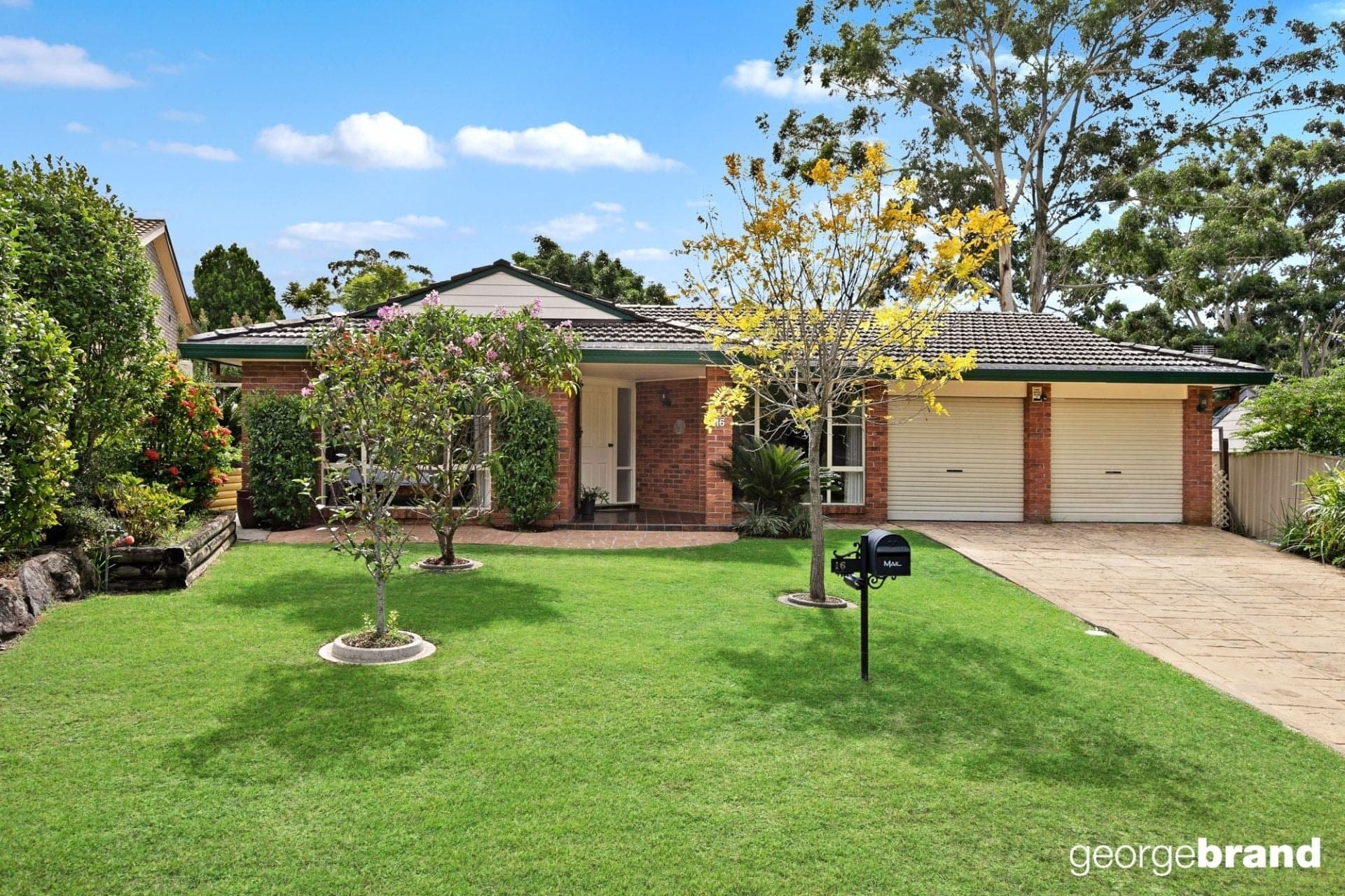 16 Greenlee Street GREEN POINT NSW, Green Point - Image 1