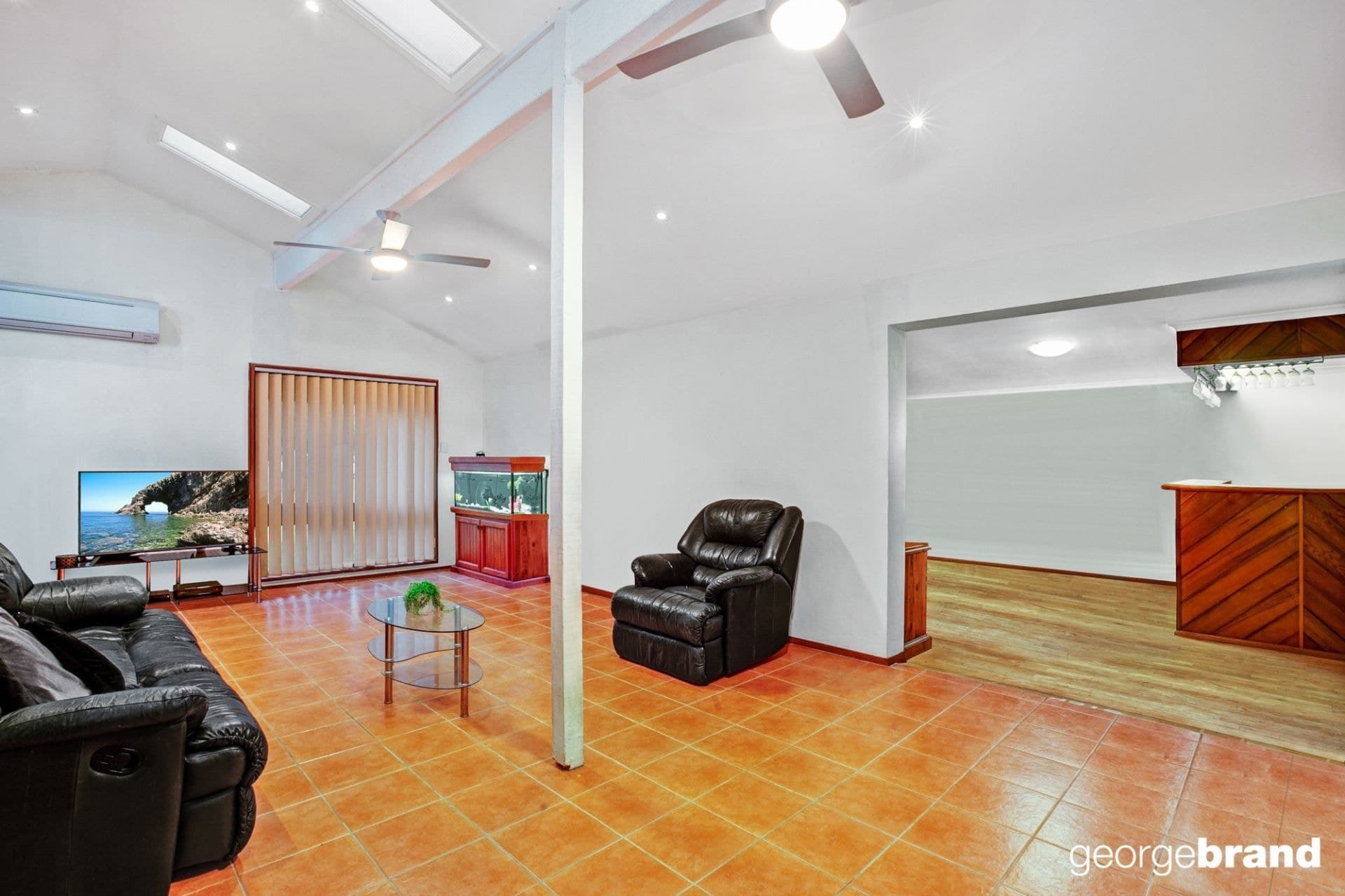 8 Tilba Street KINCUMBER NSW, Kincumber - Thumbnail 3