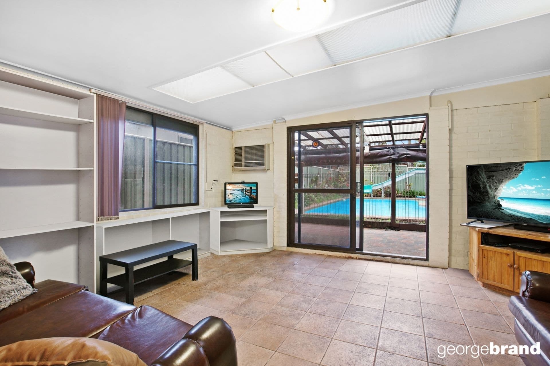 8 Tilba Street KINCUMBER NSW, Kincumber - Thumbnail 4