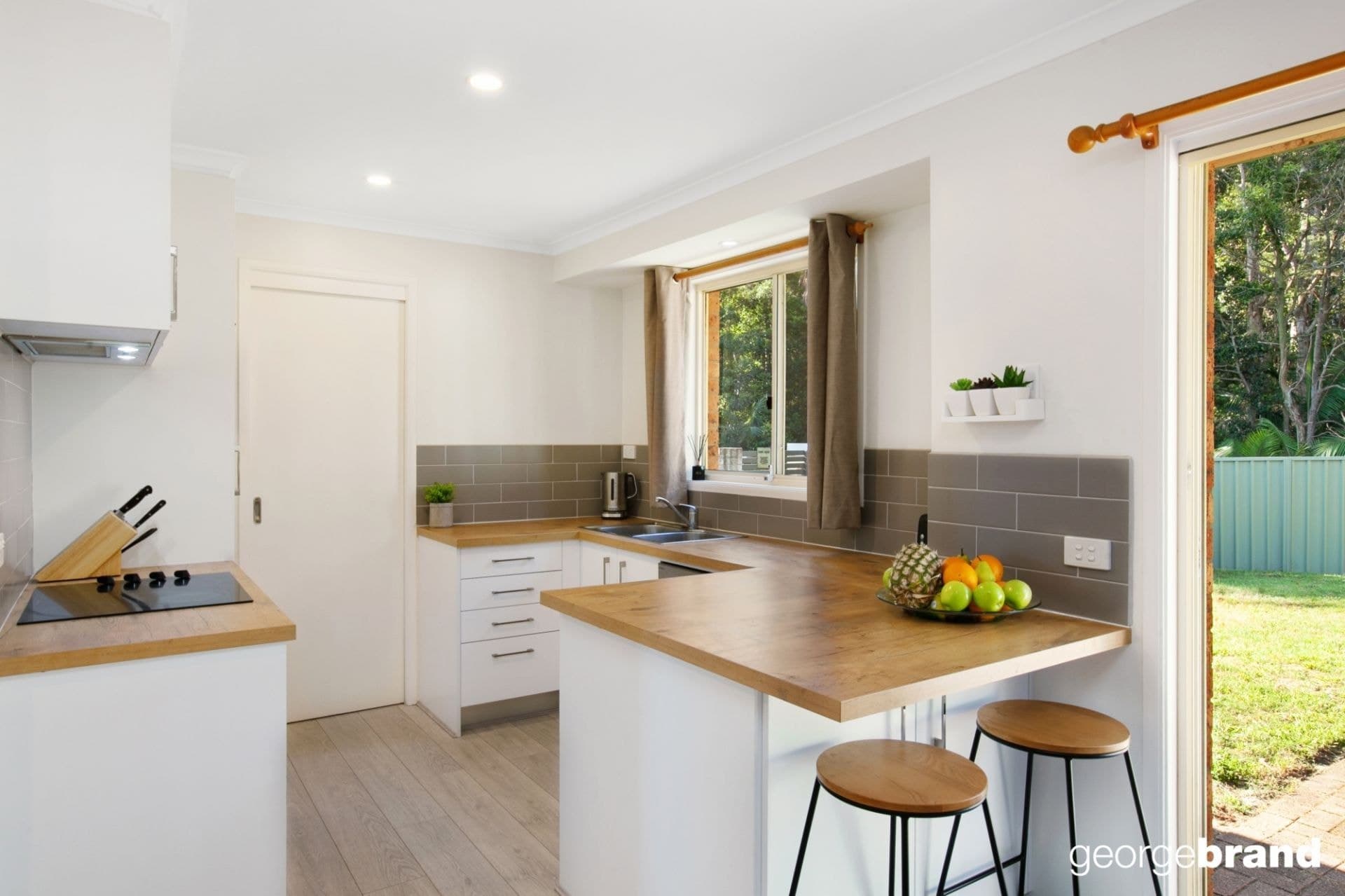66 Davies Street KINCUMBER NSW, Kincumber - Thumbnail 2