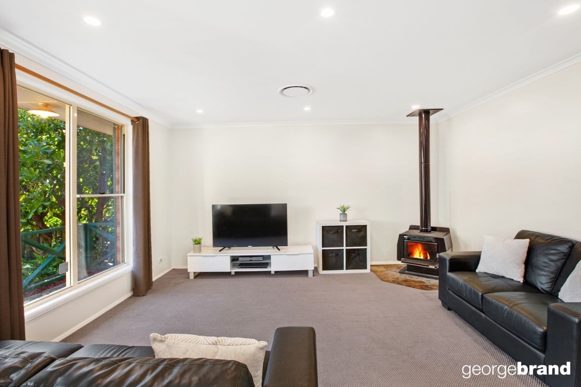 66 Davies Street KINCUMBER NSW, Kincumber - Thumbnail 3