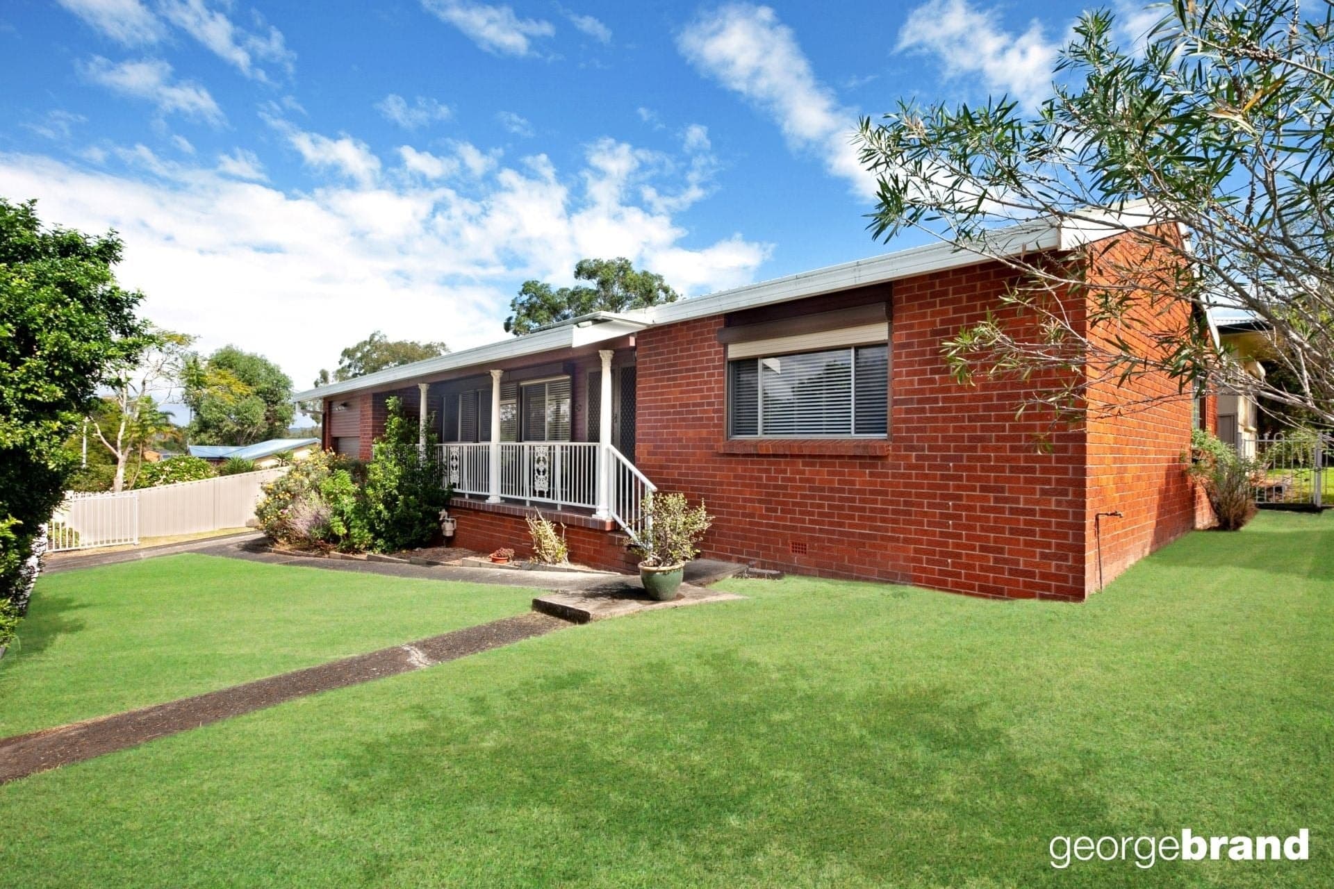 8 Avoca Drive KINCUMBER NSW, Kincumber - Image 1