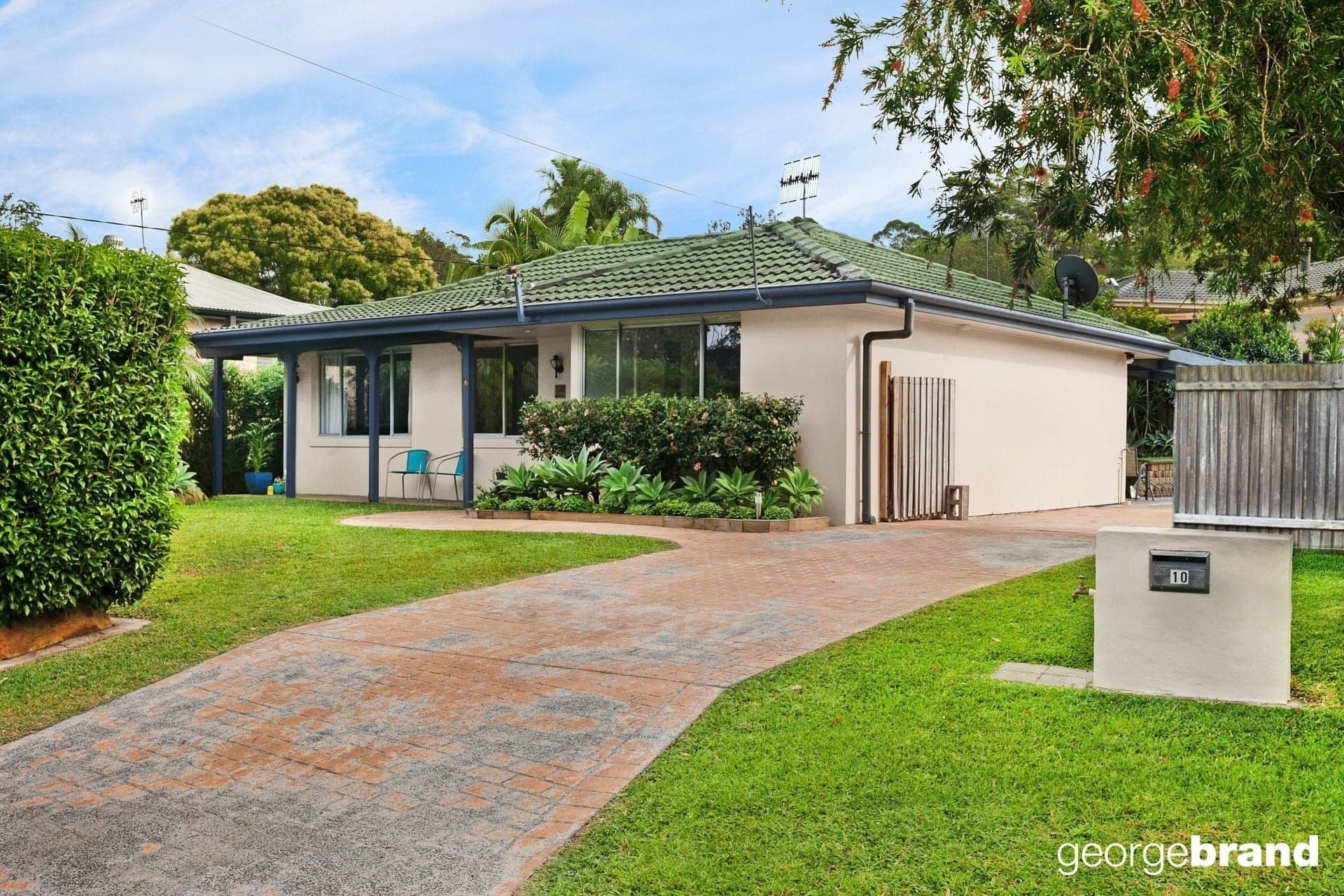 10 Gurrigal Street KINCUMBER NSW, Kincumber - Image 1
