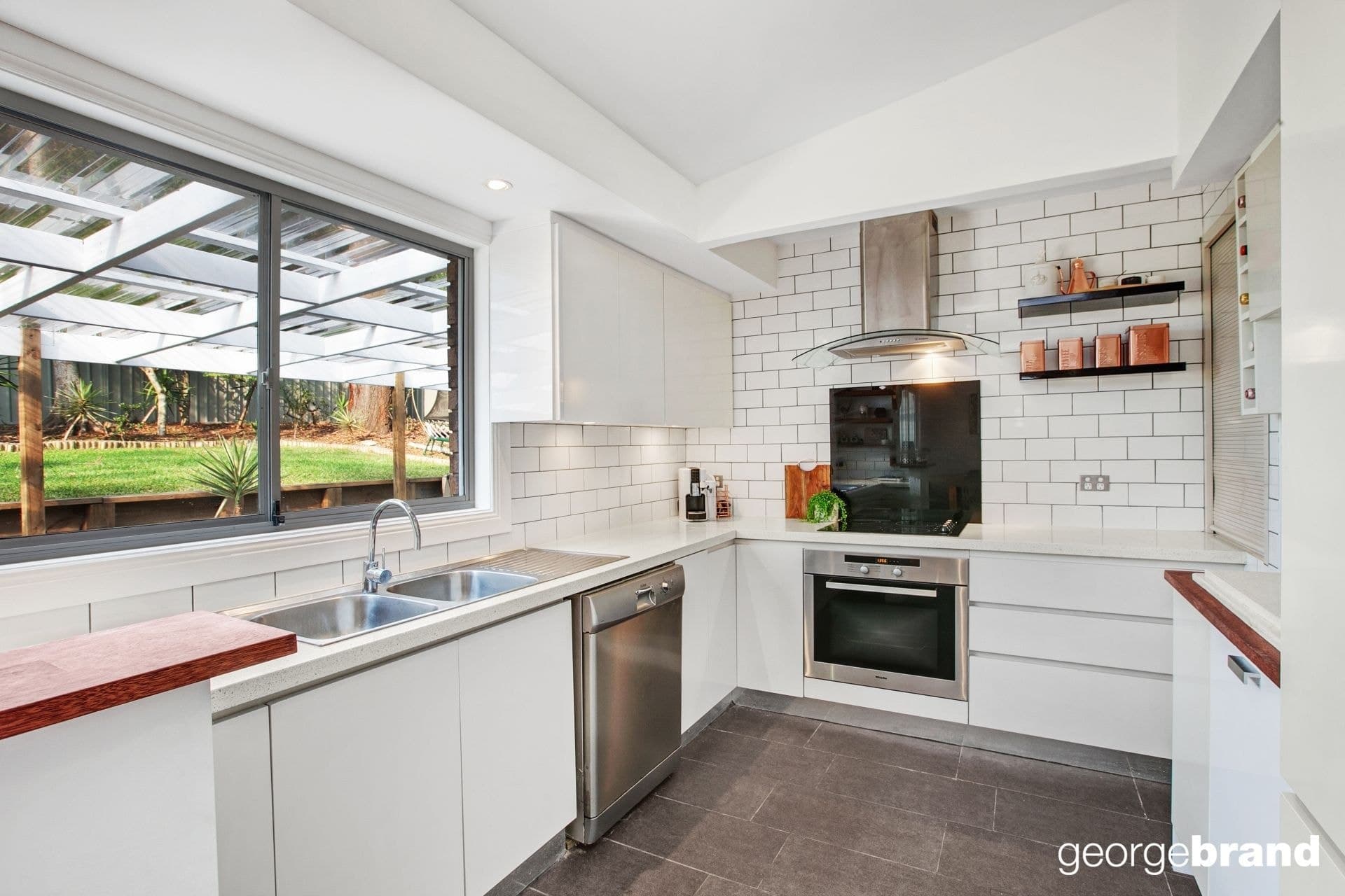 5 Charles Close KINCUMBER NSW, Kincumber - Thumbnail 3