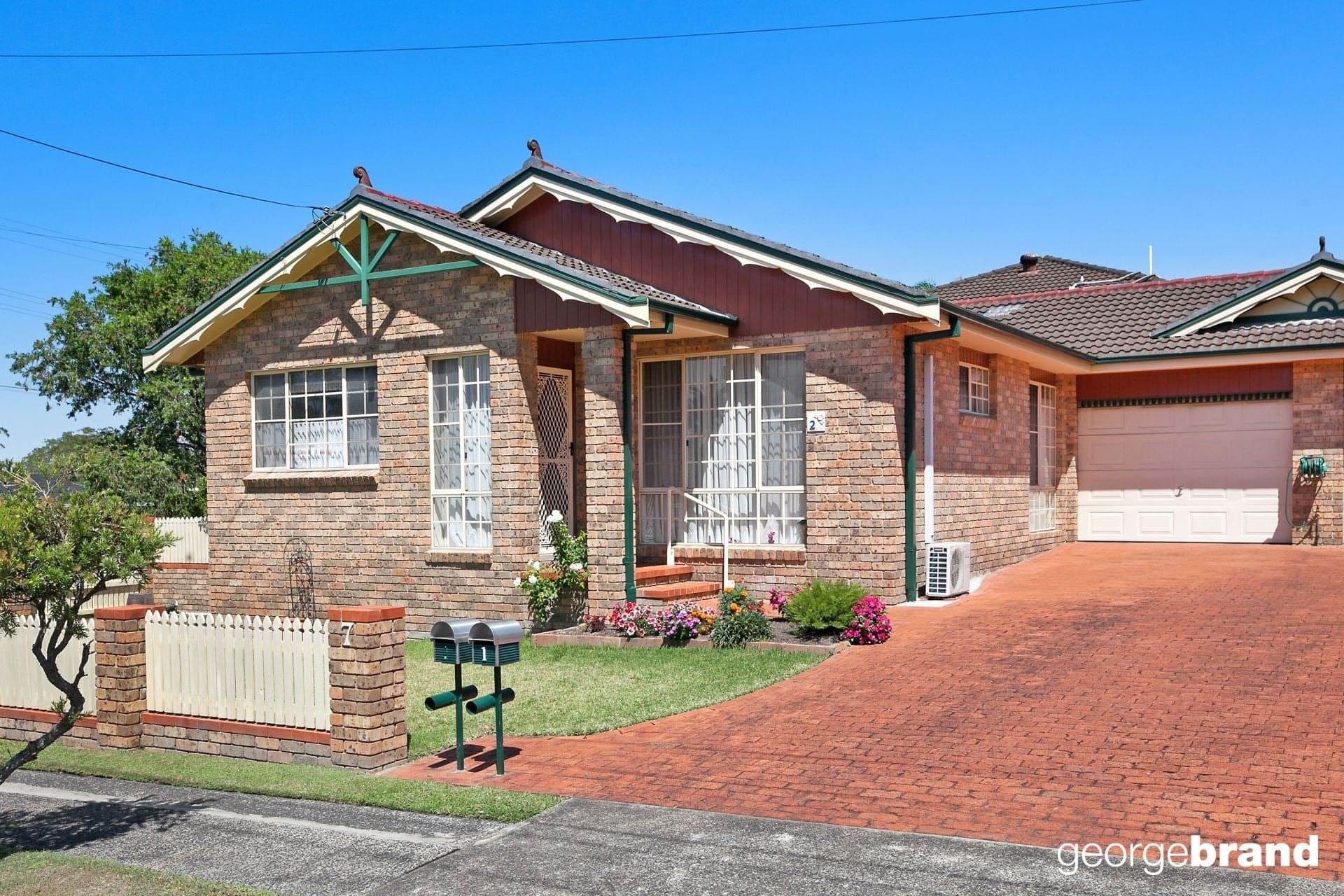 2/7 Arakoon Street KINCUMBER NSW, Kincumber - Image 1