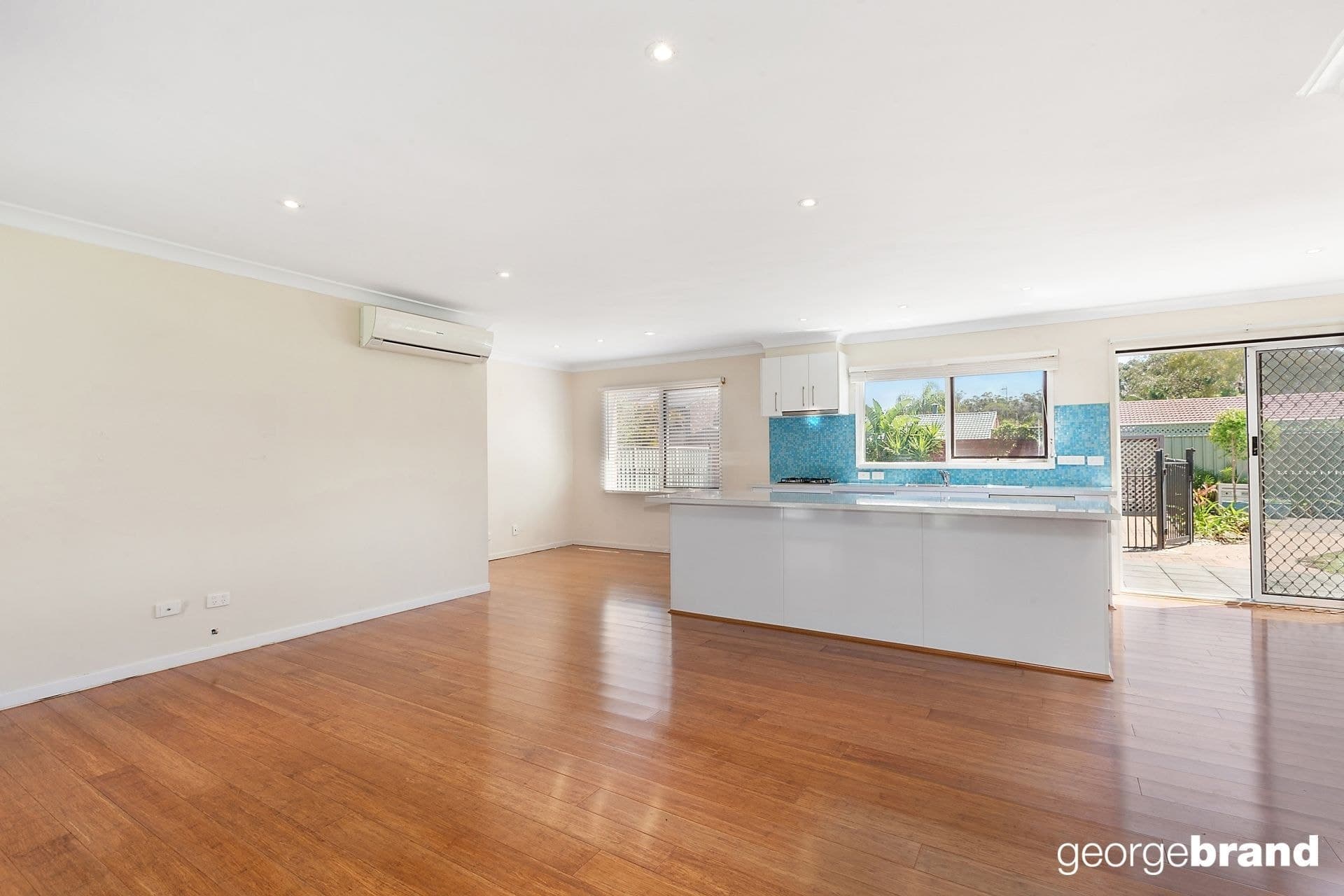 7 Kanimbla Close KINCUMBER NSW, Kincumber - Thumbnail 2