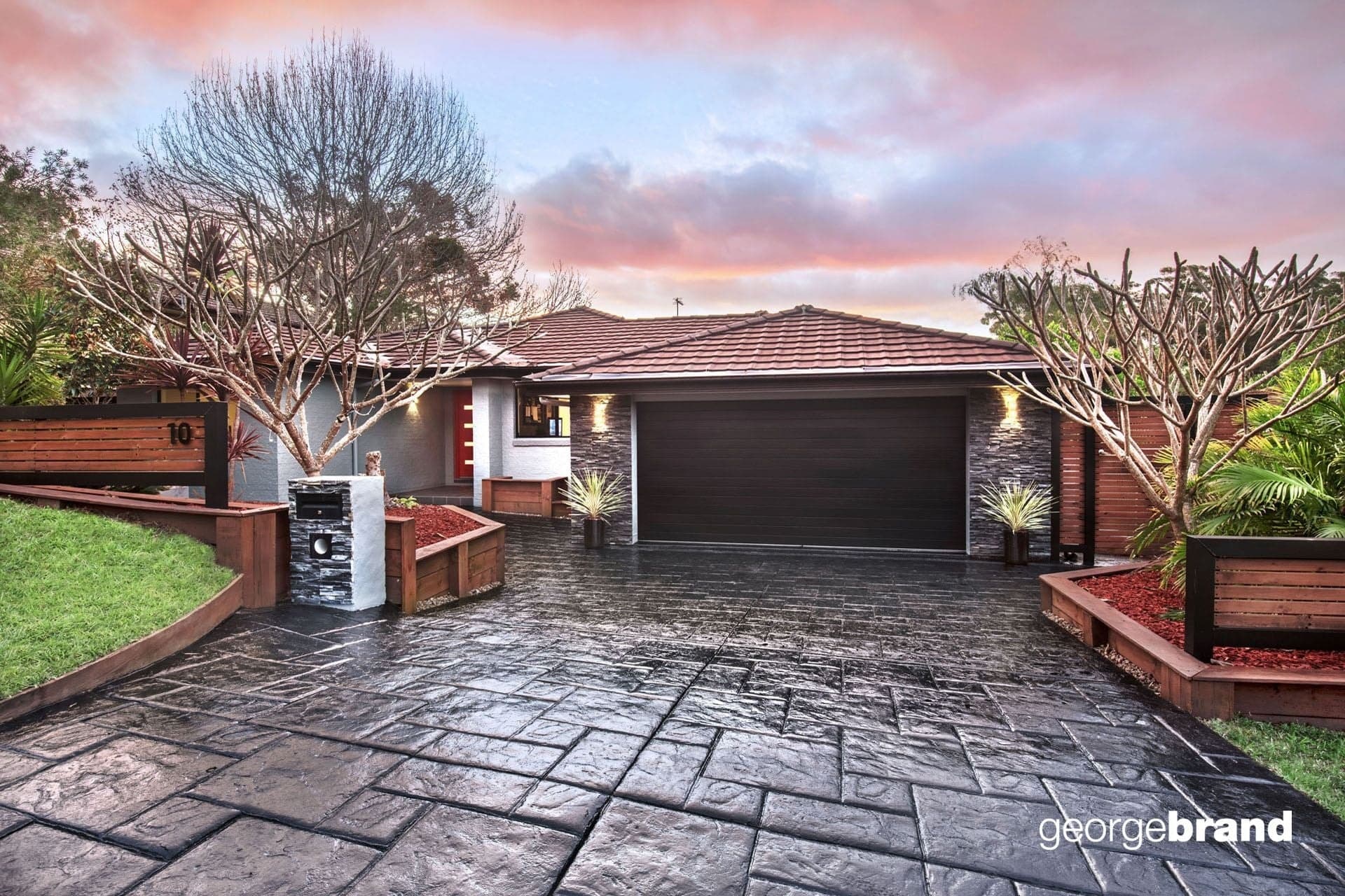 10 David Street GREEN POINT NSW, Green Point - Image 1