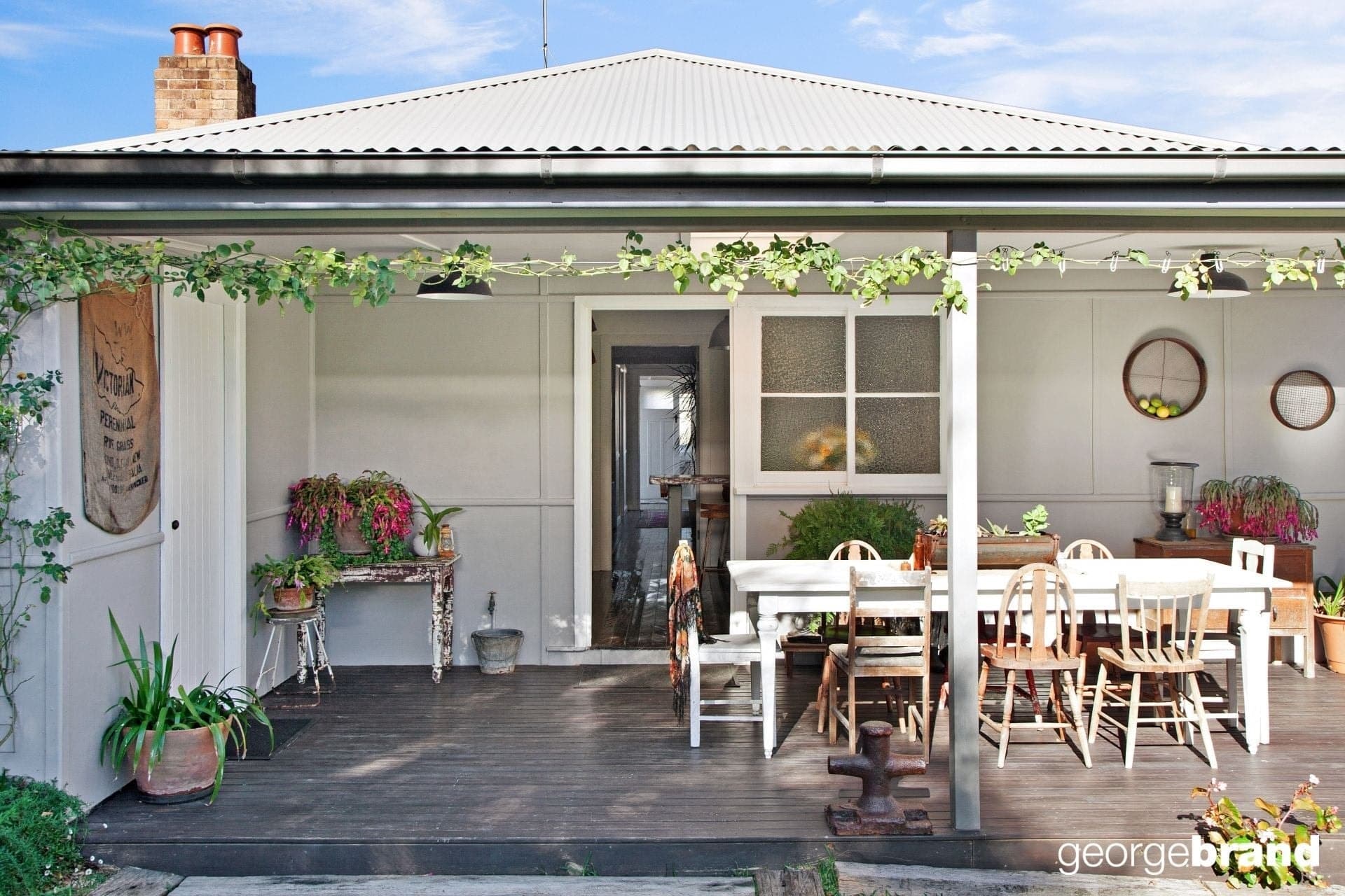 8 Lushington Street EAST GOSFORD NSW, East Gosford - Image 1