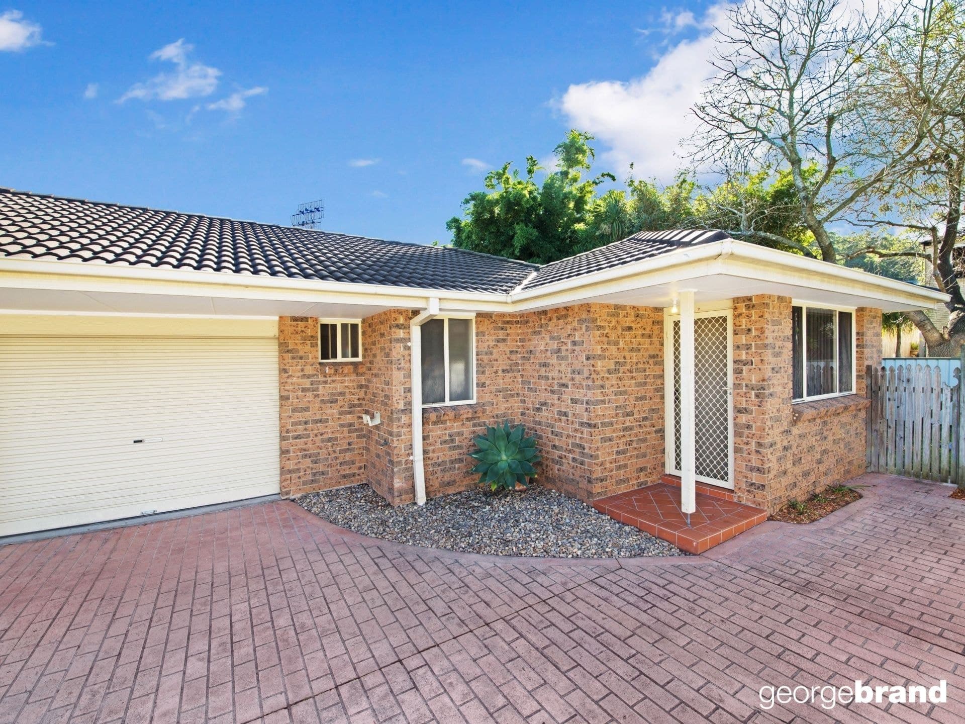 2/7 Gladys Manley Avenue KINCUMBER NSW, Kincumber - Image 1