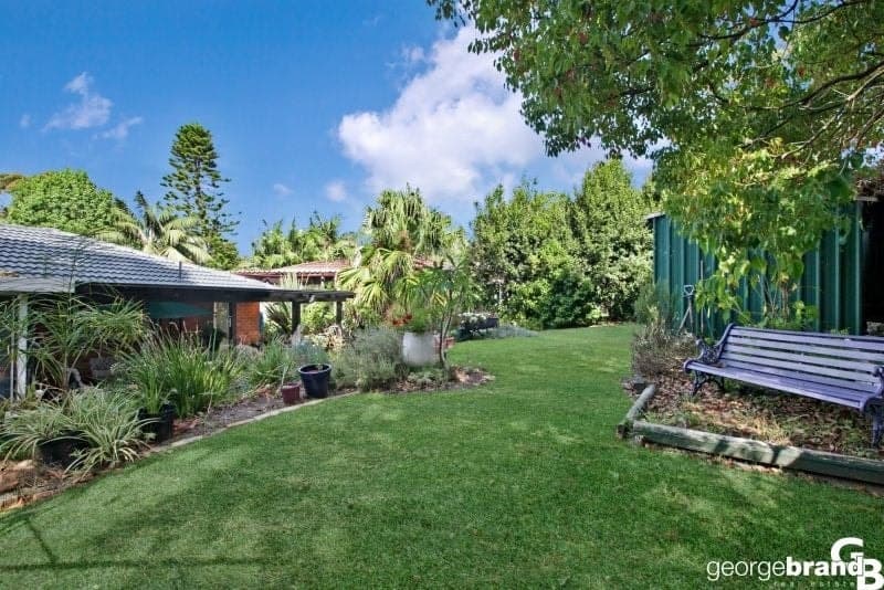 27 Cameron Crescent KINCUMBER NSW, Kincumber - Image 1