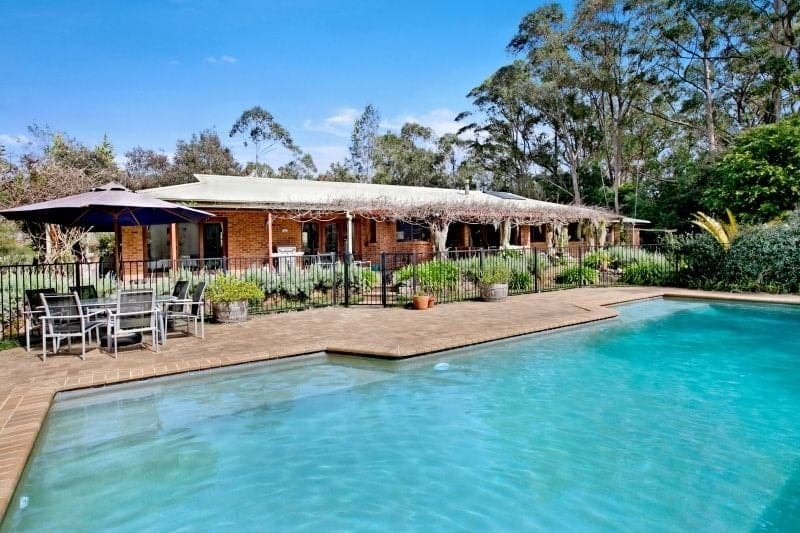15 Pomona Road EMPIRE BAY NSW, Empire Bay - Image 1