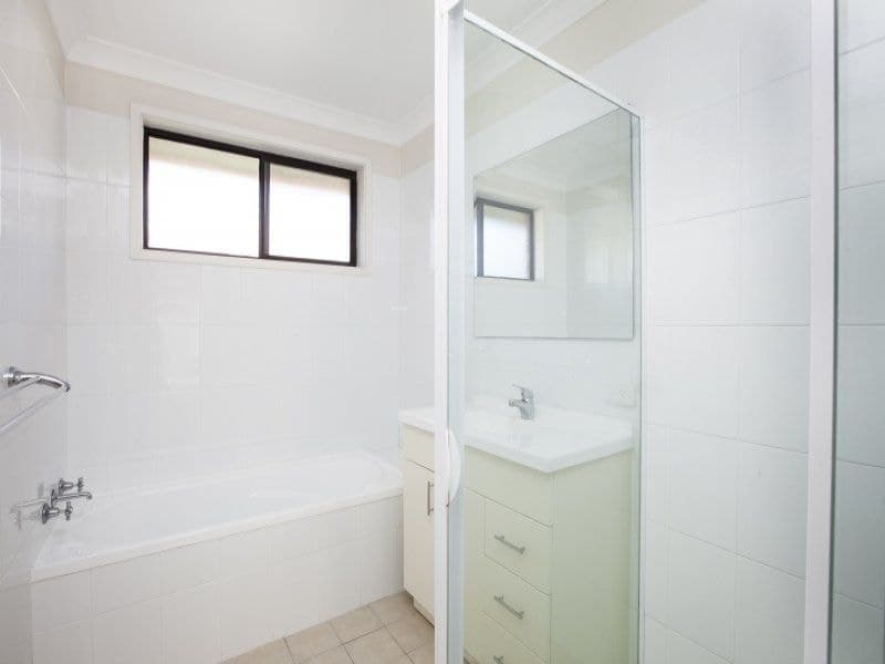 2/7 Christle Street GREEN POINT NSW, Green Point - Thumbnail 5
