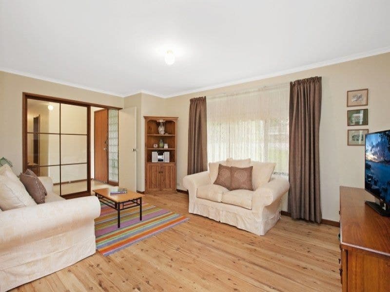 1 Tora Avenue KINCUMBER NSW, Kincumber - Image 1