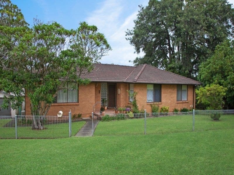 1 Tora Avenue KINCUMBER NSW, Kincumber - Thumbnail 2