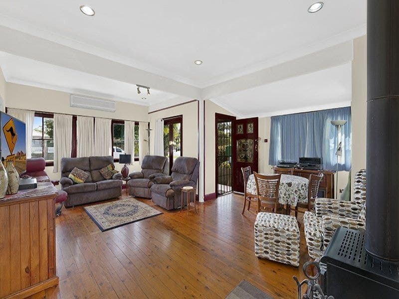 28 Rickard Road EMPIRE BAY NSW, Empire Bay - Thumbnail 3