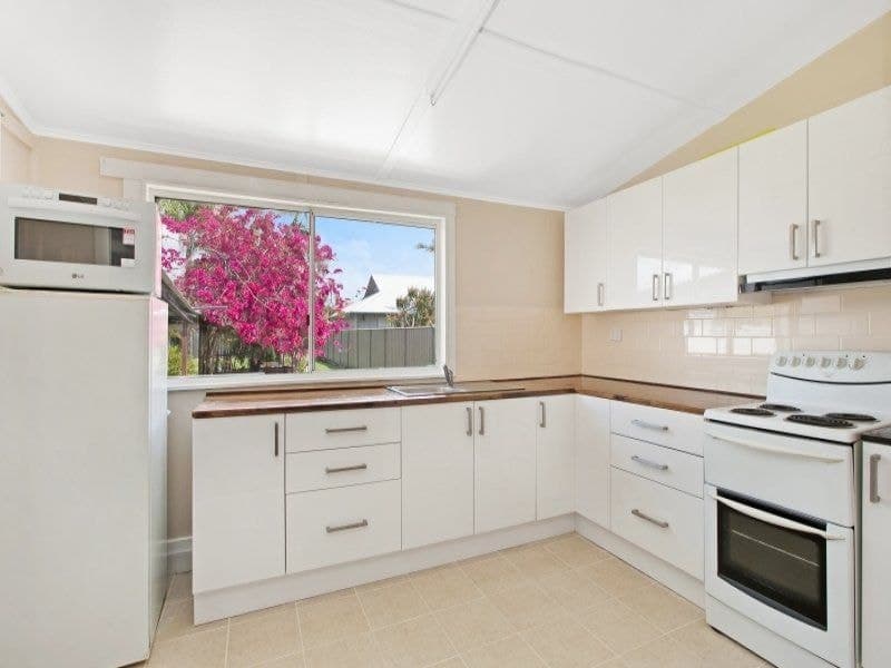 16 Restella Avenue DAVISTOWN NSW, Davistown - Thumbnail 4
