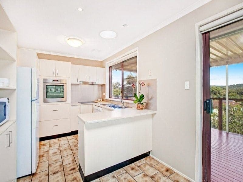 32 Arakoon Street KINCUMBER NSW, Kincumber - Thumbnail 5