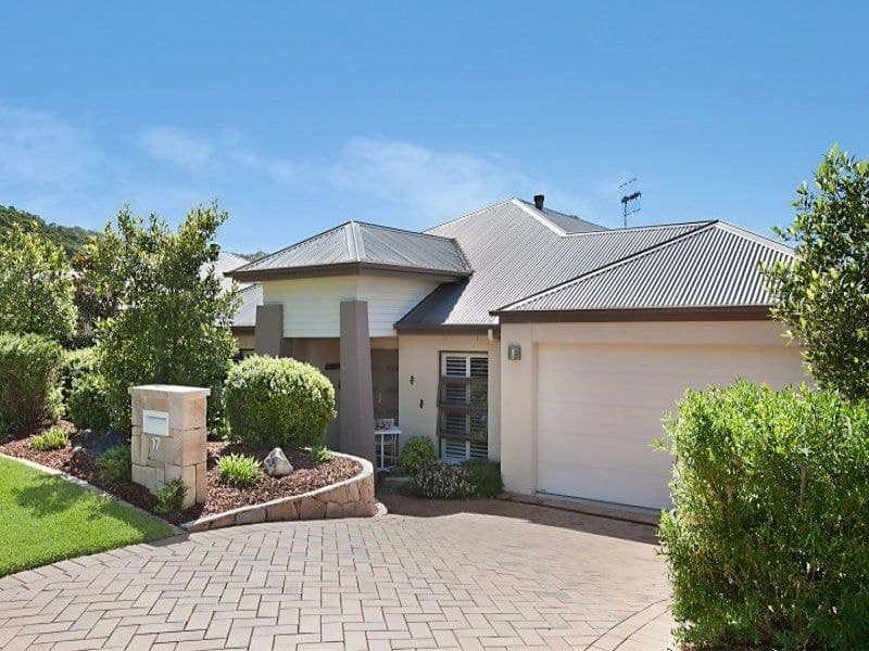 17 Figtree Bay Drive KINCUMBER NSW, Kincumber - Image 1