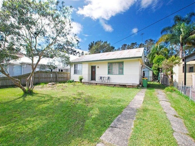 15 Restella Avenue DAVISTOWN NSW, Davistown - Image 1