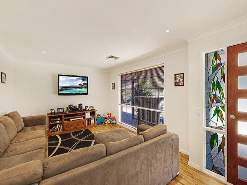 KINCUMBER, Kincumber - Image 1