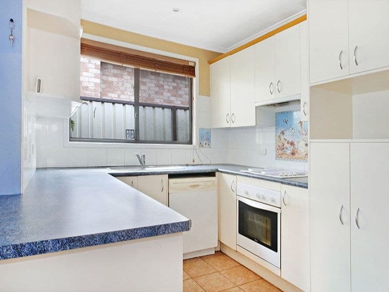 16 Cameron Crescent KINCUMBER NSW, Kincumber - Thumbnail 2