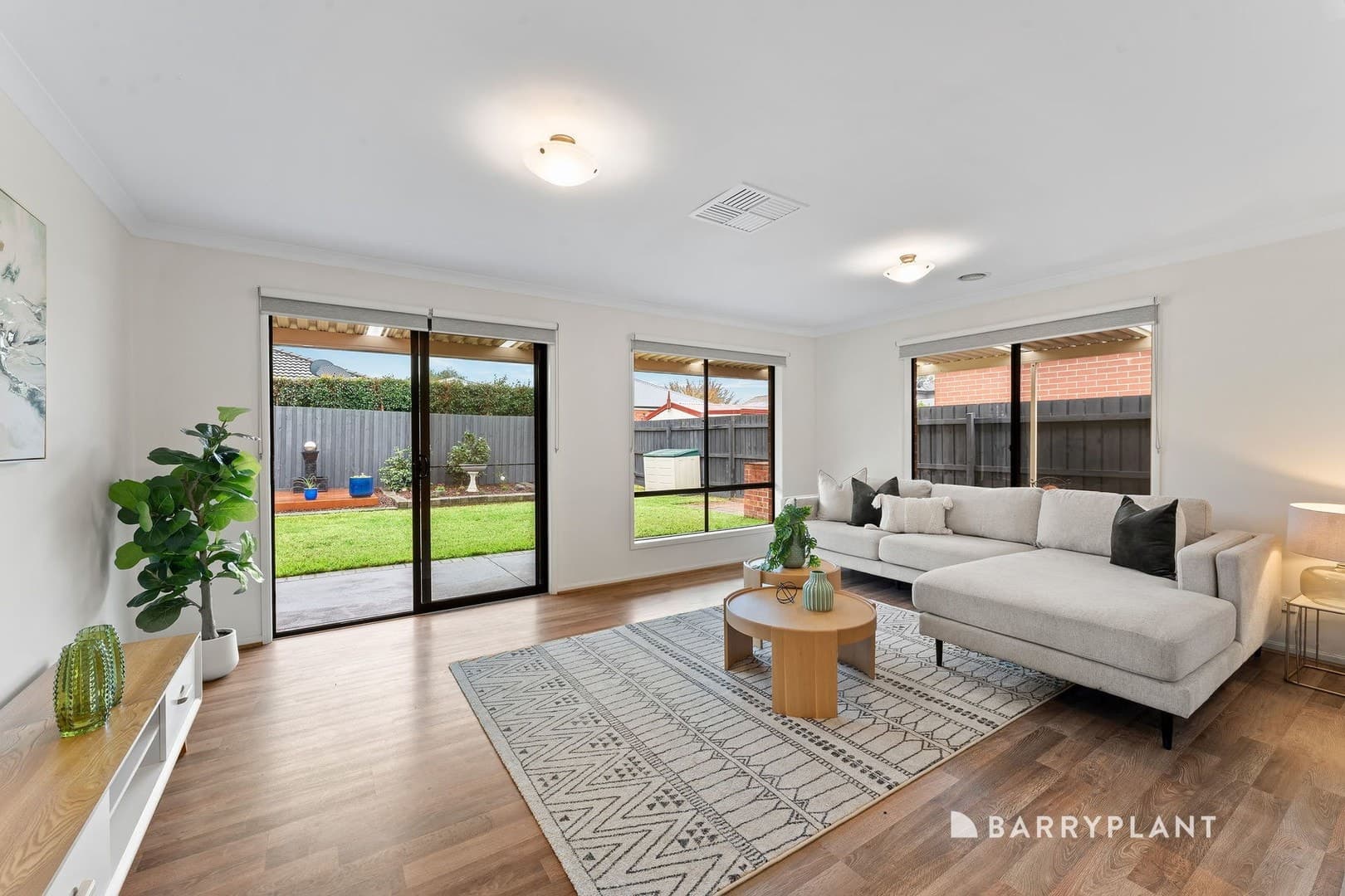 8 Visage Drive, South Morang, VIC 3752, South Morang - Thumbnail 5