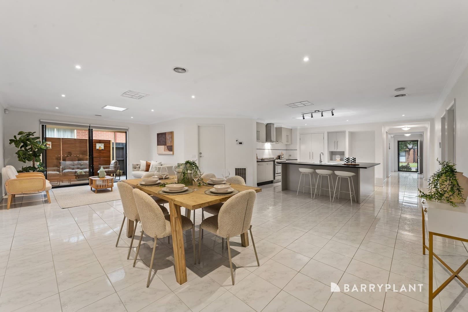 8 Visage Drive, South Morang, VIC 3752, South Morang - Thumbnail 8