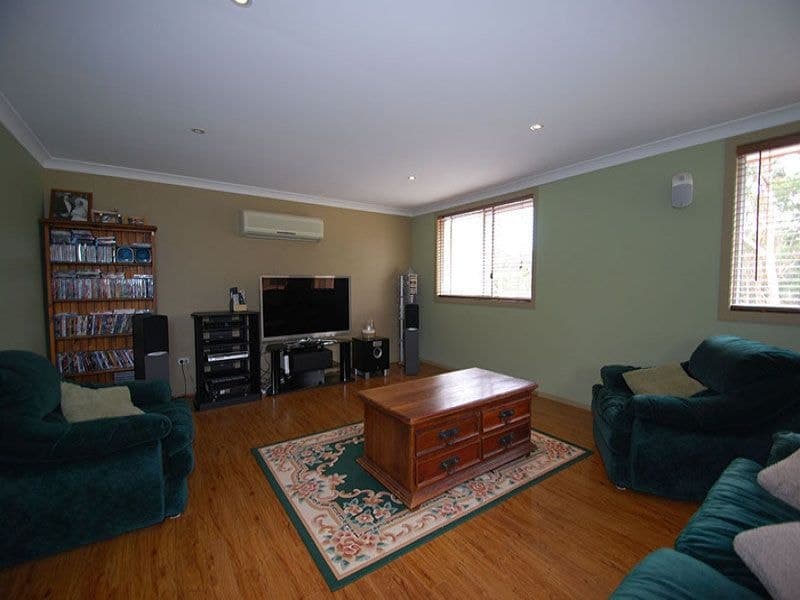 16 Erambie Road KINCUMBER NSW, Kincumber - Thumbnail 3