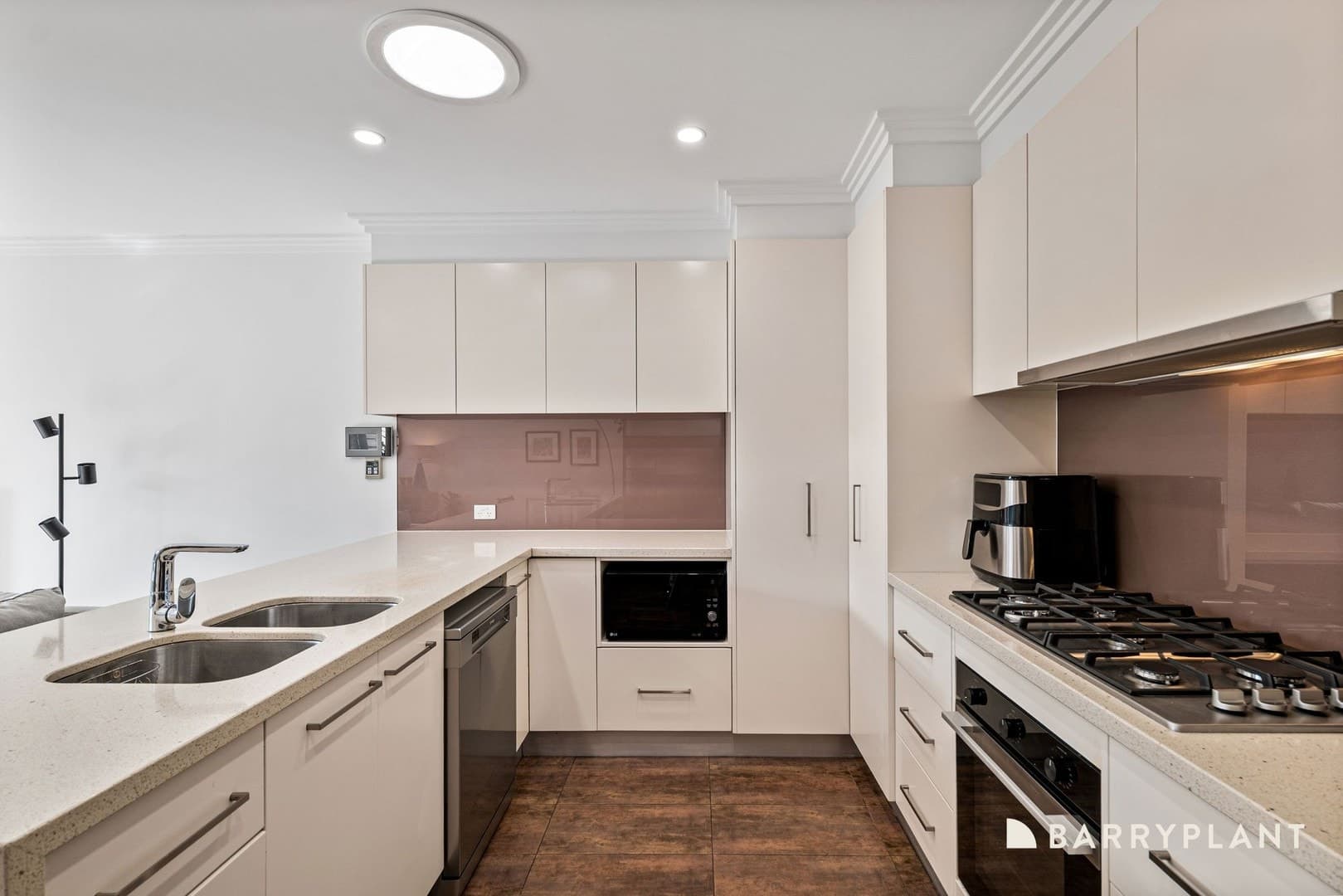6 Benjamin Street, Sunshine, VIC 3020, Sunshine - Thumbnail 6