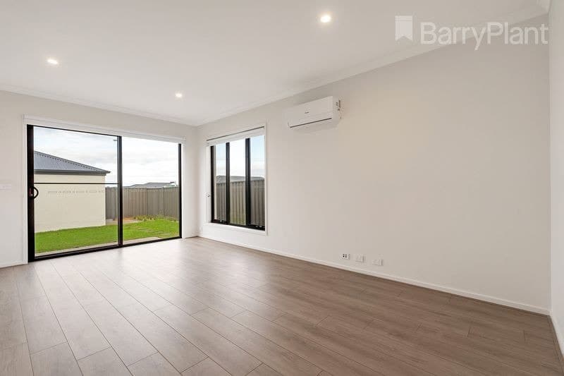 54 Templemore Road, Beveridge, VIC 3753, Beveridge - Thumbnail 3
