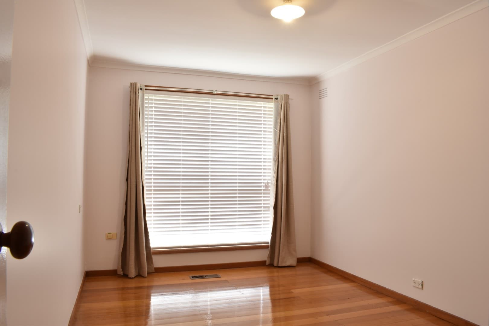 70 Duffy Street, Epping, VIC 3076, Epping - Thumbnail 8