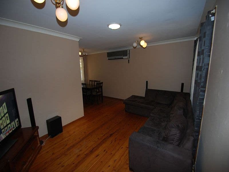 9 Gurrigal Street KINCUMBER NSW, Kincumber - Thumbnail 2