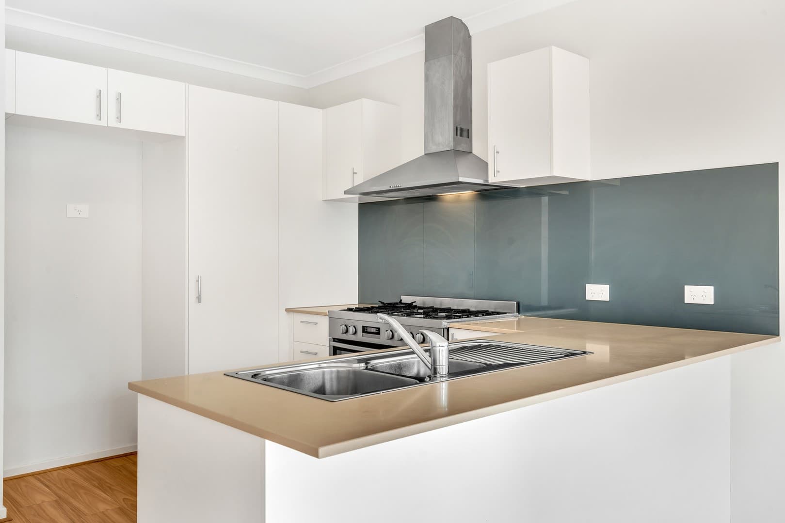 35 Travers Street, Craigieburn, VIC 3064, Craigieburn - Thumbnail 6