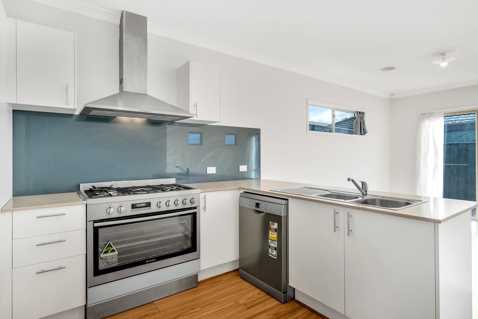 35 Travers Street, Craigieburn, VIC 3064, Craigieburn - Thumbnail 7